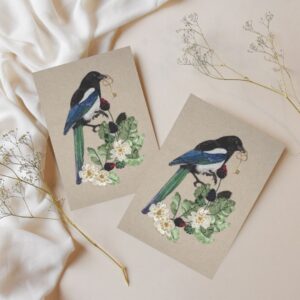 Plakat: Sroka Złodziejka – Magic Forest – pocztówka (A6)