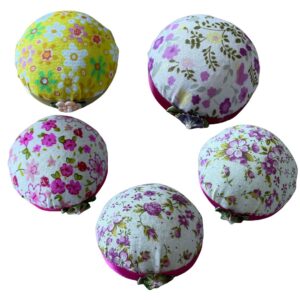 Poduszka na igły i szpilki z kwiatowym wzorem