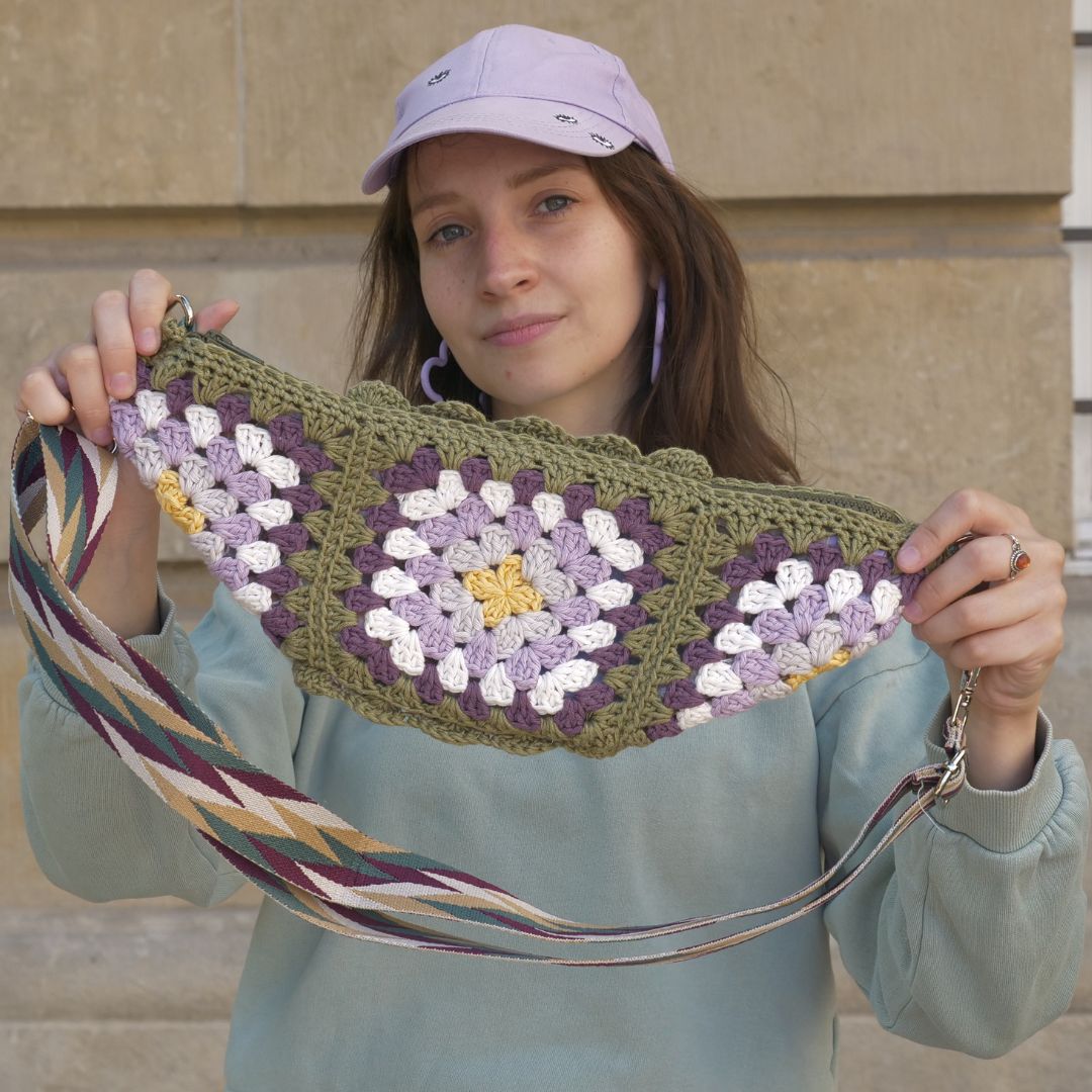 Nerka szydełkowana białe truskawki - obrazek 2